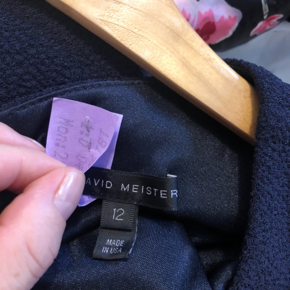 Dress - Picture 3 of 3